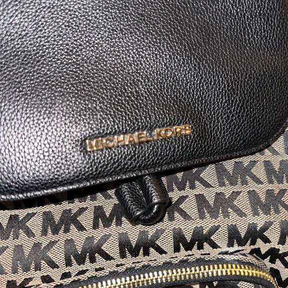 Michael Khors Logo Backpack - Picture 3 of 4